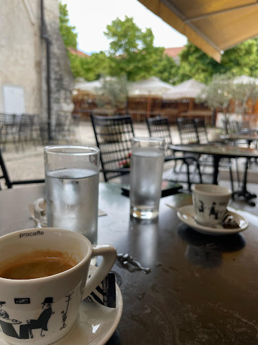 Opinii despre BAR Pod Bedemom în Zadar - Gastronomija i ugostiteljstvo