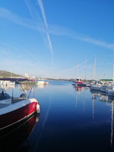 Caffe LEOPOLD - Gastronomija i ugostiteljstvo