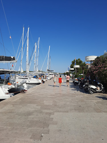 Obala dr. Franje Tuđmana 10, 22000, Šibenik