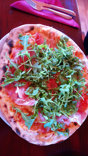 Konoba Mali mol - Gastronomija i ugostiteljstvo