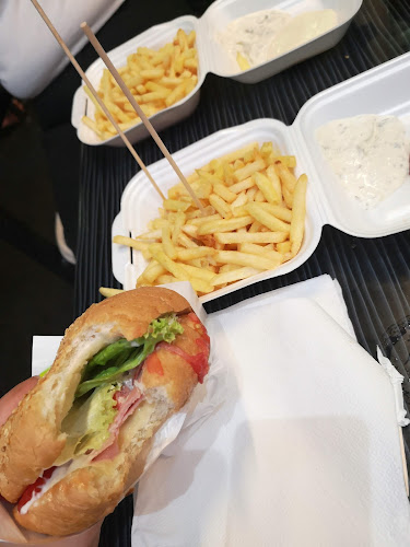 Comentarii opinii despre Fast food NANA