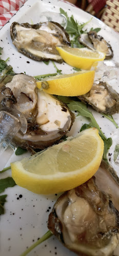 Mama's Pot Tavern - Gastronomija i ugostiteljstvo