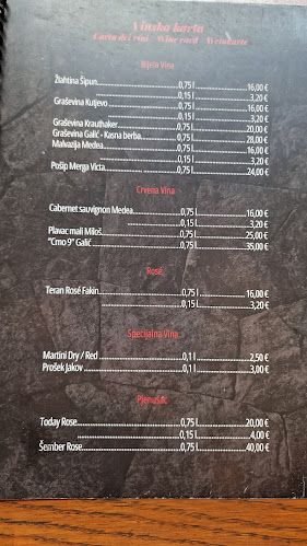 Opinii despre Bistro Pizzeria Paris în Kostrena - Gastronomija i ugostiteljstvo