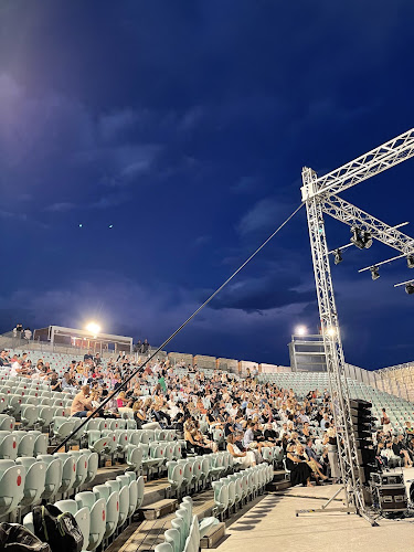 Comentarii opinii despre Castrum coffee & more