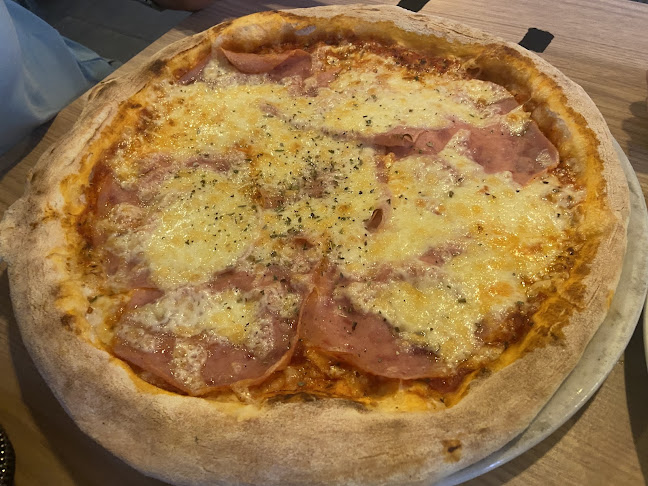 Leonardo trattoria & pizzeria - Gastronomija i ugostiteljstvo