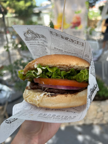 Fast Food & Beach Bar "Olá Amigo"