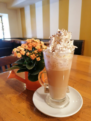 Caffe Bar " History " Klana - Klana