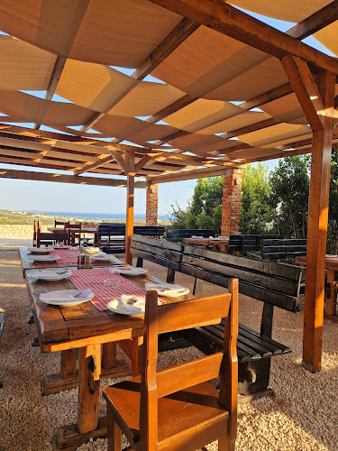 Konoba Prtorić - Gastronomija i ugostiteljstvo