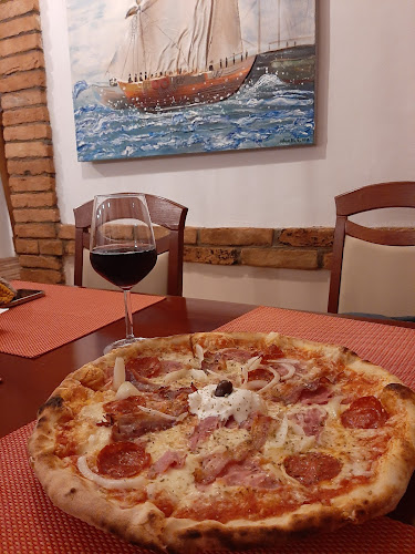 Ive Vlatkovića 2, 53270, Senj