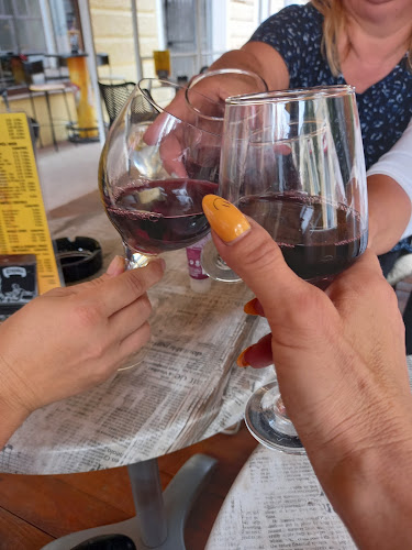 Opinii despre Caffe Bar Galerija în Bjelovar - Gastronomija i ugostiteljstvo