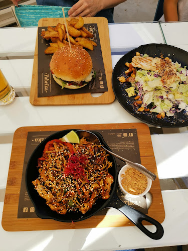 Opinii despre Fabrika bistro în Komiža - Gastronomija i ugostiteljstvo