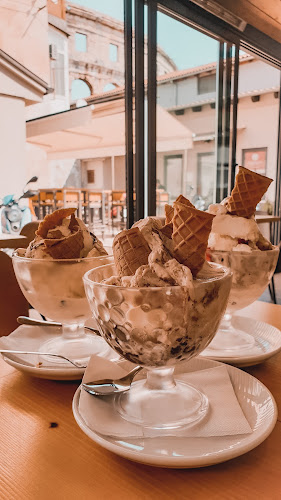Pomaj Gelato - Gastronomija i ugostiteljstvo