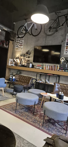 Bonk Coffeeshop & Bikeshop