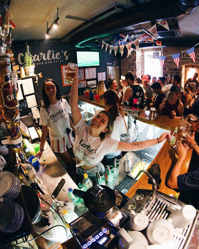 Charlie's Bar Split - Split