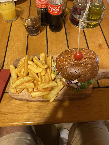 Restaurant Karoca - Gastronomija i ugostiteljstvo