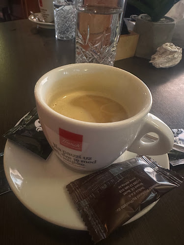 Comentarii opinii despre Cafe Bar Central