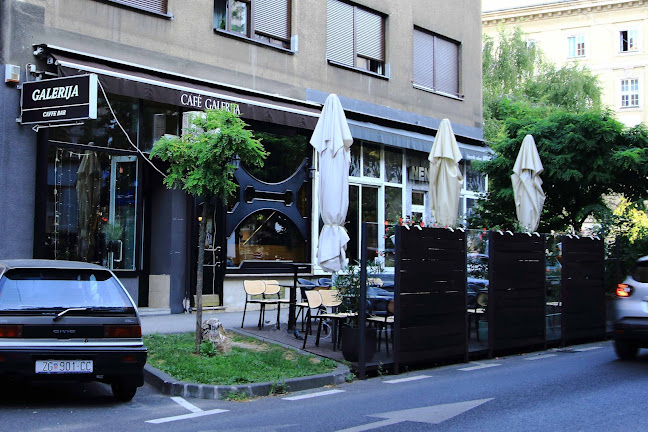 Opinii despre Cafe Galerija 14 în Zagreb - Gastronomija i ugostiteljstvo