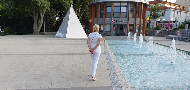 Caffe bar Capri - Gastronomija i ugostiteljstvo