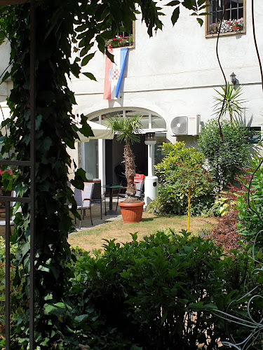 Trg bana Josipa Jelačića 2, 34550, Pakrac