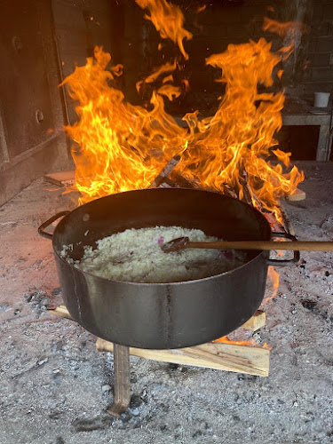 Opinii despre PRŠUT • konoba • pizzeria • grill • în Kaštela - Gastronomija i ugostiteljstvo