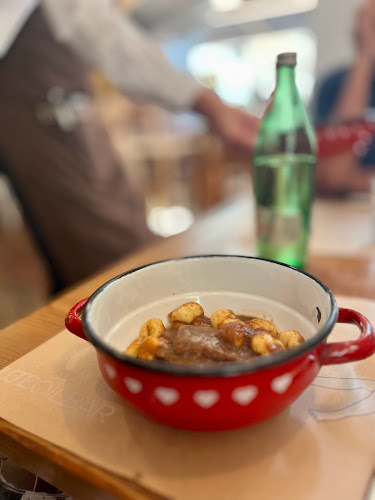 Uje restaurant - Gastronomija i ugostiteljstvo