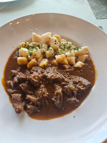 Gostionica "Kauzlarićevi dvori" - Gastronomija i ugostiteljstvo