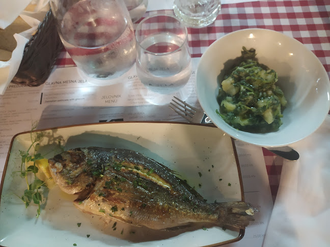 Ul. Brne Karnarutića 4, 23000, Zadar