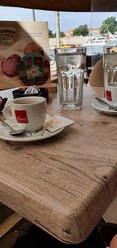 Opinii despre Caffe Bar Sol Mar în Zadar - Gastronomija i ugostiteljstvo