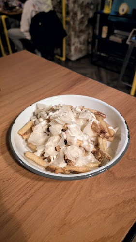 Opinii despre Submarine Burger Tkalčićeva în Zagreb - Gastronomija i ugostiteljstvo