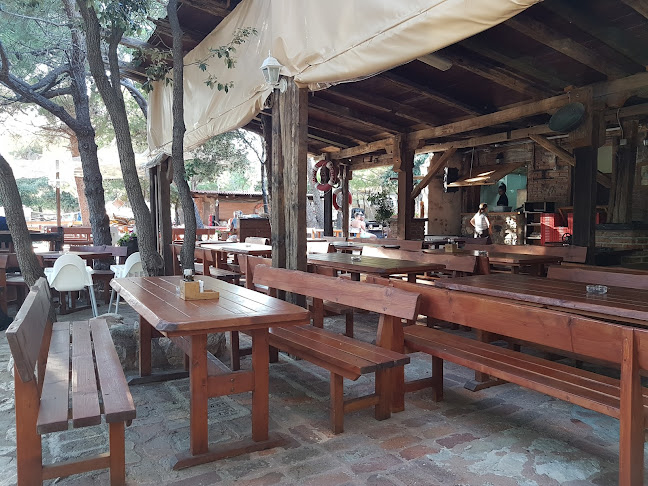 Beach Bar 'Harpoon' - Gastronomija i ugostiteljstvo