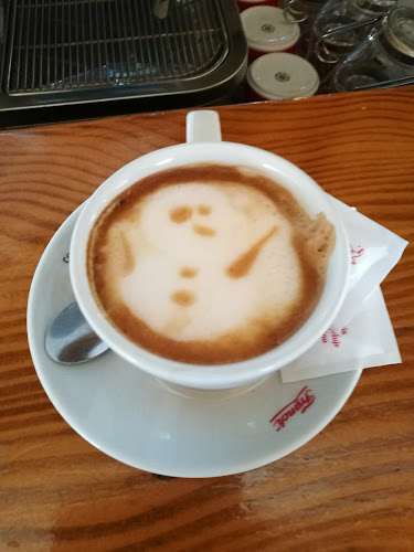 Ul. Hrvatskih Velikana 2B, 21400, Supetar