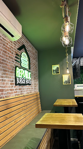 Opinii despre Burger House Republic în Dubrovnik - Gastronomija i ugostiteljstvo