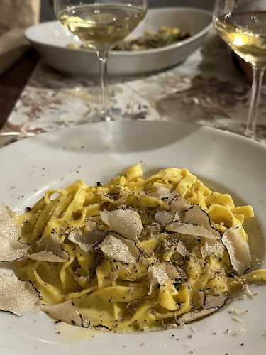 Kremenje 99, 52460, Momjan