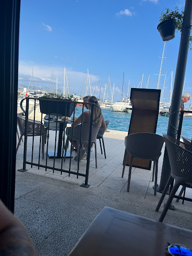 Obala kneza Branimira 14a, 21000, Split