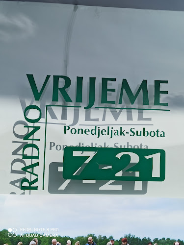 Opinii despre Jošavec în Medinci - Gastronomija i ugostiteljstvo
