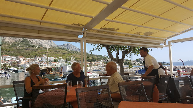 Ahipara zalogajnica, Podgora