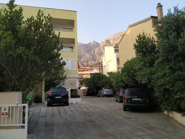 Caffe bar Labirin - Makarska