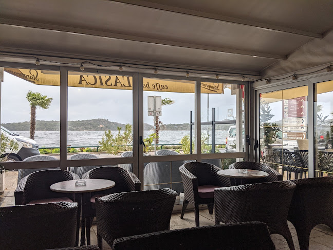 Opinii despre Caffe Bar Lasica în Šibenik - Gastronomija i ugostiteljstvo
