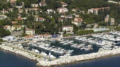 Bussola ACI Marina Ičići - Ičići