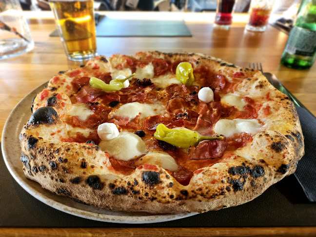 Opinii despre Bistro&Pizzeria Public în Zagreb - Gastronomija i ugostiteljstvo