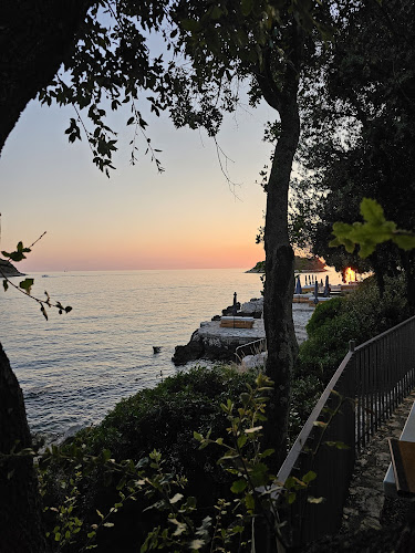 Orlandin - Gastronomija i ugostiteljstvo