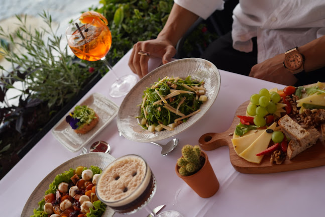 Comentarii opinii despre Zuva restaurant