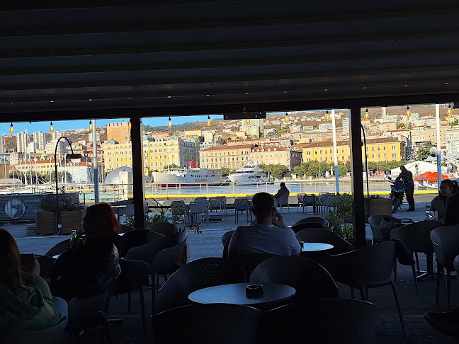 Corto Maltese - Gastronomija i ugostiteljstvo