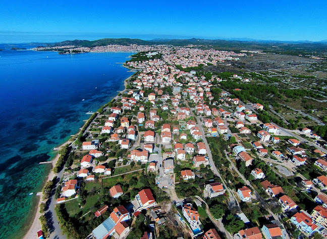 Baza Bar Srima - Gastronomija i ugostiteljstvo