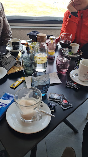 Opinii despre MOVIE Cafe în Slavonski Brod - Gastronomija i ugostiteljstvo