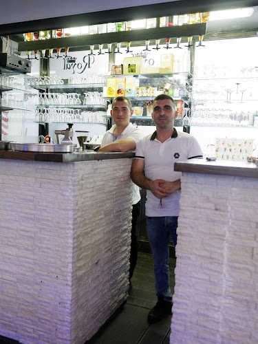 Comentarii opinii despre Launge Bar Royal