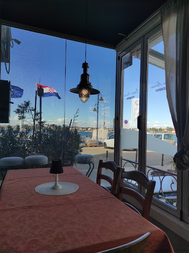 Pizzeria Buoni Amici In Piazza Umag - Umag-Umago