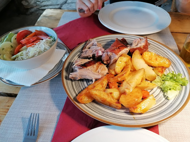 More i prstaci - Skradin