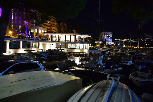 Bistro Yacht club - Gastronomija i ugostiteljstvo