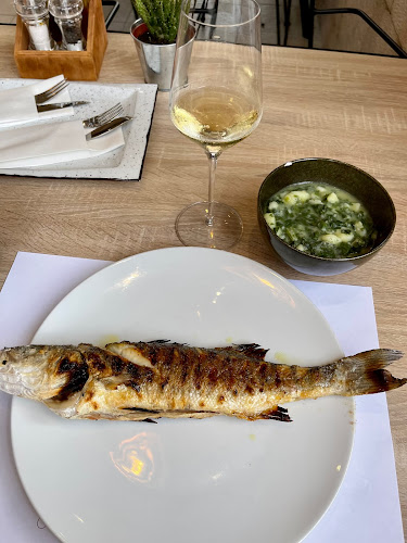 KAČIĆEV TRG 13, 21300, Makarska